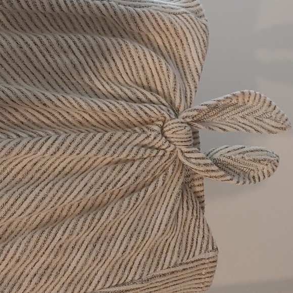 4/$20 Striped top - Picture 4 of 4